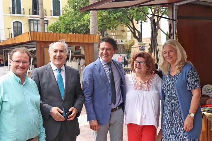 Archivo - La delegada de la Junta de Andalucía en Cádiz, Mercedes Colombo, durante su visita a Algeciras.