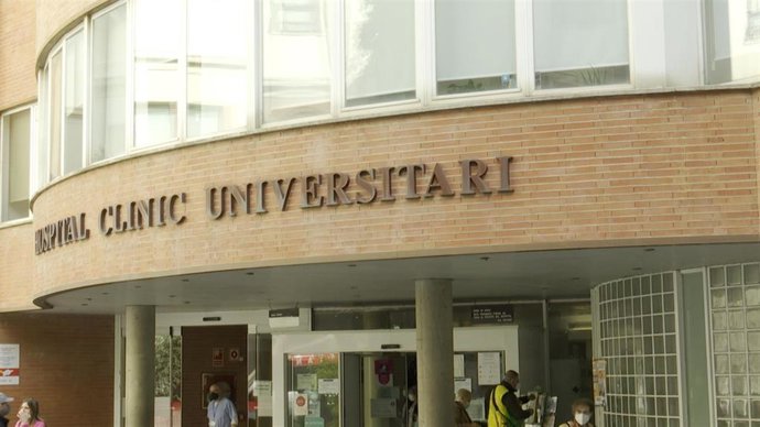 Archivo - Avanza el ensayo clínico de la vacuna española en el Hospital Clínico de Valencia con más de 180 voluntarios