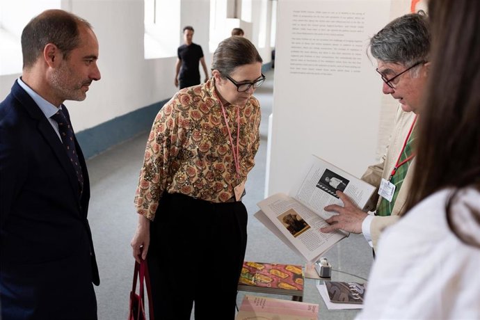 La consejera de Cultura, Turismo y Deporte de la Comunidad de Madrid, Marta Rivera de la Cruz, visita la feria de arte contemporáneo ARCO Lisboa