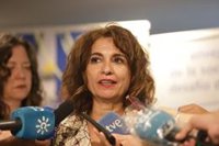 Montero dice sobre empadronamiento de Olona que "todos somos iguales ante la ley": "No se puede hacer la víctima"