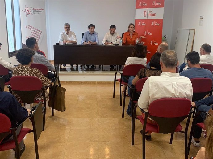 El secretario general del PSOE de Málaga, Daniel Pérez, en un acto en Coín