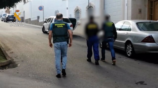 Detenido en Almería un acusado de unos 40 delitos de abusos sexuales a menores.