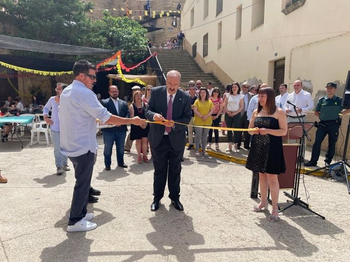 El presidente de la DPT, Manuel Rando, inaugura la Feria de la Tapa