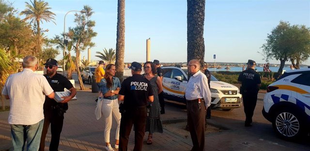 La Policía Local presenta el dispositivo marco de verano a los vecinos y hoteleros de Playa de Palma