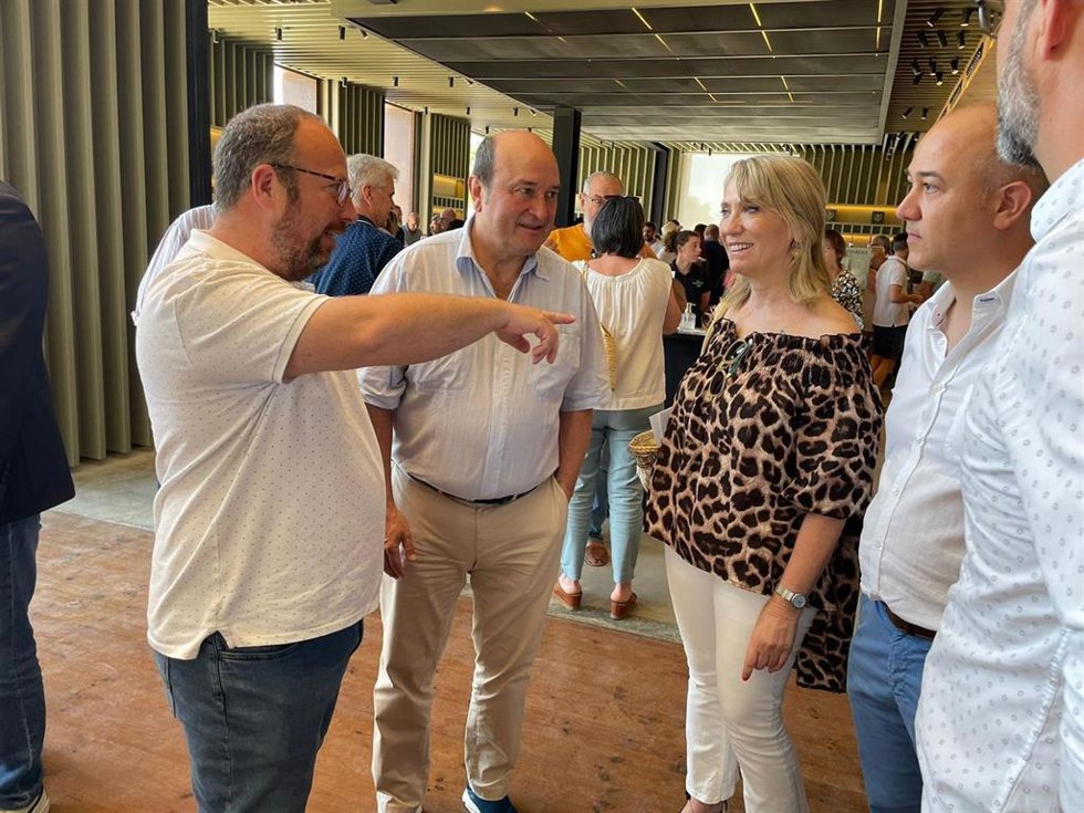 Andoni Ortuzar, durante su visita a Mallorca