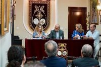 Mestre traslada a las hermandades el "apoyo sin complejos" del PP a las cofradías de Cádiz