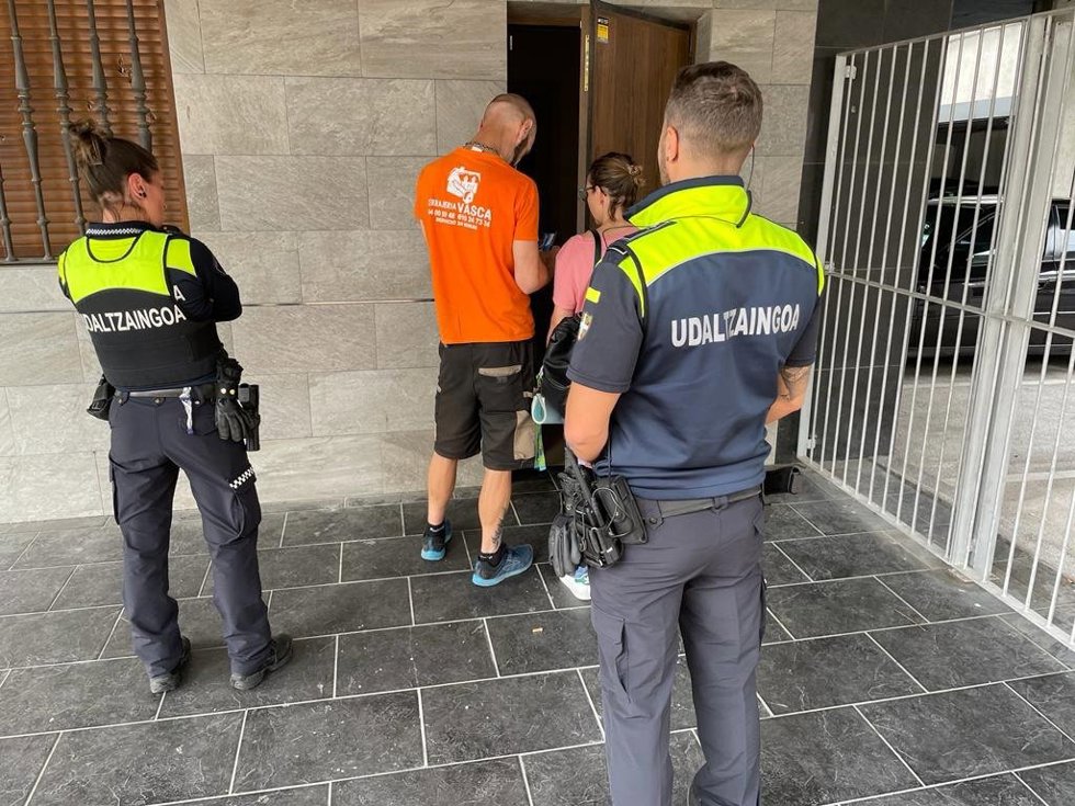 Dos detenidos en Barakaldo tras una persecución policial que ha permitido recuperar un local ocupado ilegalmente