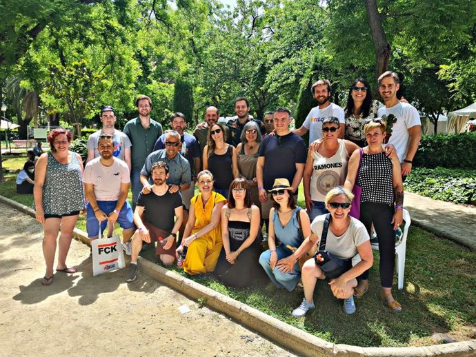 Maru Diaz junto a la delegación con la que ha viajado hasta Valencia.
