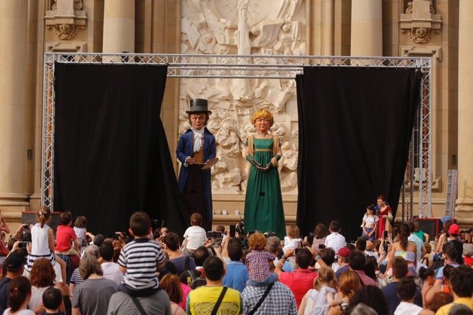 Presentación de los dos nuevos Gigantes de Francisco de Goya y Josefina Bayeu.