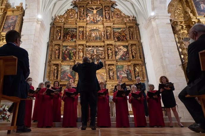 Inauguración del Retablo Mayor de Fuentelaencina.