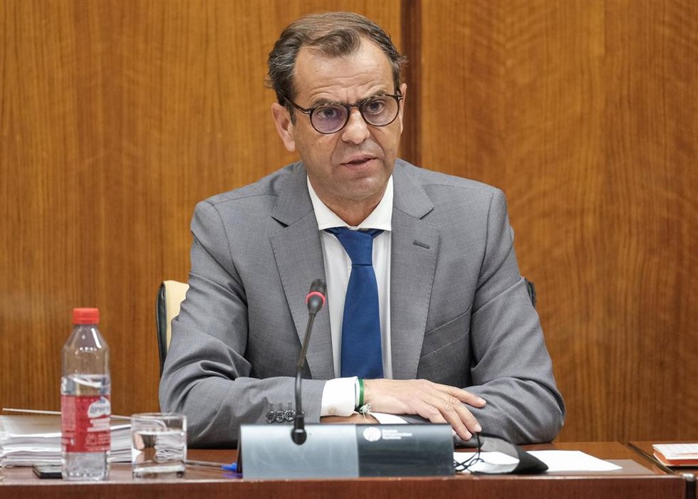Archivo - El director general de la RTVA, Juan de Dios Mellado