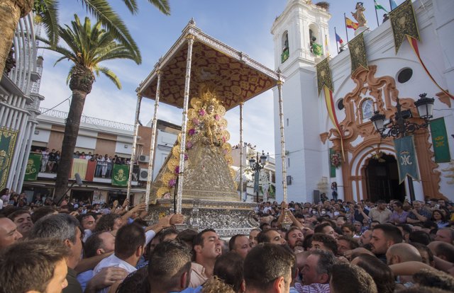 Procesión extraordinaria de la Virgen del Rocío