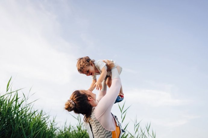 Archivo - Maternidad, madre e hijo