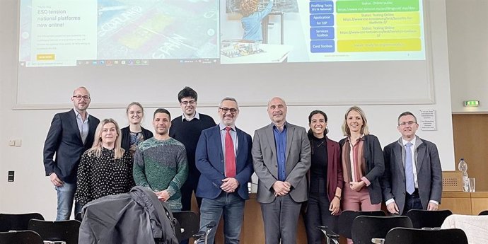 Imagen de la reunión mantenida en la Universidad de Humboldt (Berlín) por los miembros del proyecto ESC-tension, que busca adoptar una tarjeta común en los centros europeos de educación superior