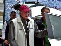 Don Juan Carlos I bromea -como nunca antes- sobre el encuentro con su hijo