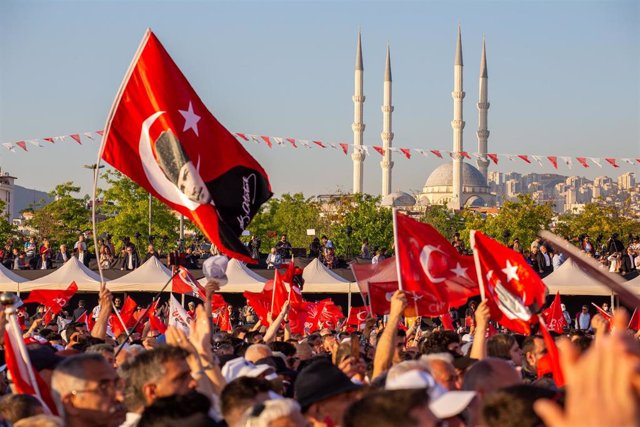 Manifestacion del CHP en Estambul 