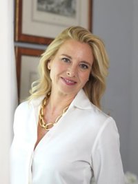 Almudena de Arteaga presenta este lunes en el CAL 'La virreina criolla', su nueva novela