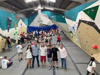 Más de cien deportistas participan en la Copa de Andalucía de Escalada en Bloque celebrada en Almería