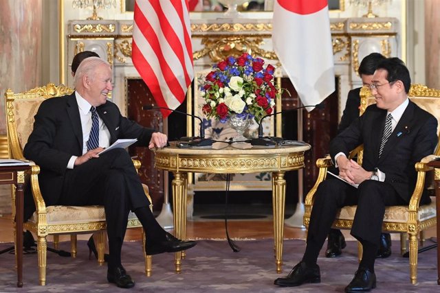 El presidente de EEUU, Joe Biden, junto al primer ministro japonés, Fumio Kishida.