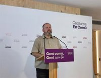Mena (comuns) pide acelerar las negociaciones sobre el catalán para "cerrar un acuerdo hoy"