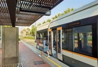 Un joven de 27 años resulta herido tras ser atropellado por un tranvía en València