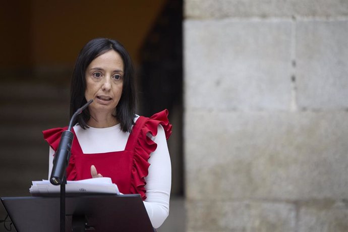 Archivo - La delegada del Gobierno en Madrid, Mercedes González, responde en una rueda de prensa tras su primer encuentro institucional con la presidenta de la Comunidad de Madrid en la Real Casa de Correos, a 5 de octubre de 2021, en Madrid, (España). 