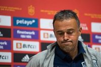 Luis Enrique: "Es imposible vivir alejado del apaleamiento público contra Rubiales"