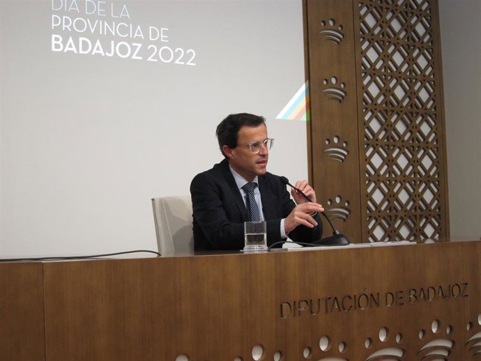 Archivo - Imagen de archivo del alcalde de Villanueva de la Serena, Miguel Ángel Gallardo