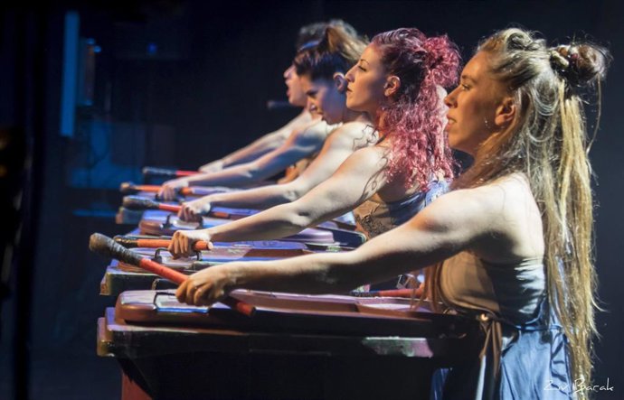 Archivo - Escena de 'Mayumana Currents' .