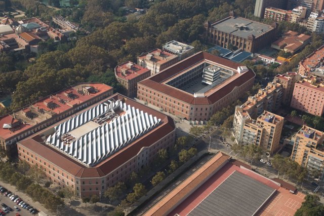 Archivo - La Universidad Pompeu Fabra de Barcelona desde el aire