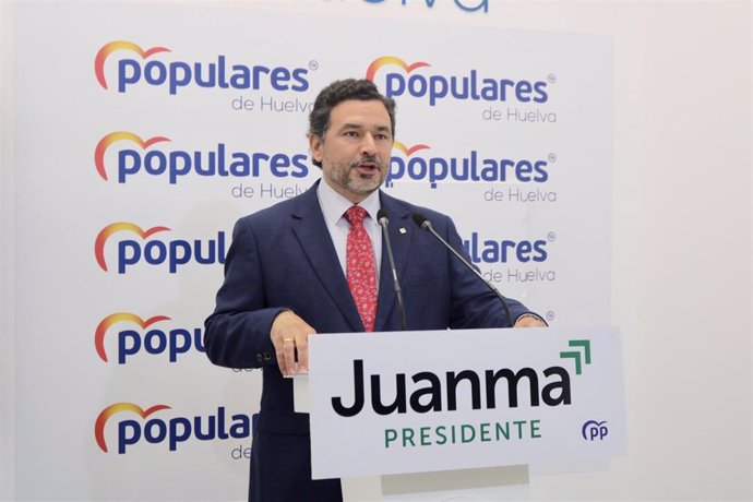 El senador del PP por Huelva, José Enrique Sánchez.