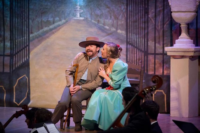 El Espacio Turina recibe los días 27 y 28 a la Compañía Sevillana de Zarzuela, que interpretará la obra 'Agua, Azucarillos y Aguardiente'.
