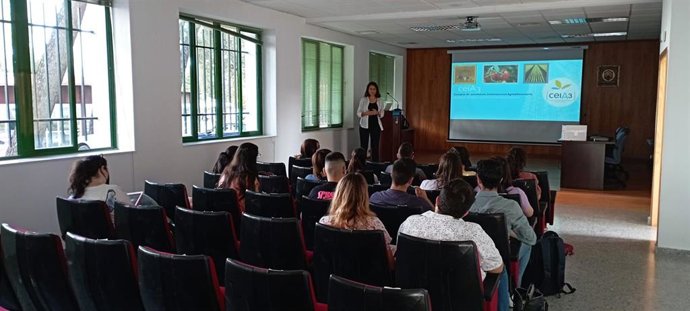 Imagen del curso Tratamiento de datos obtenidos de técnicas analíticas.