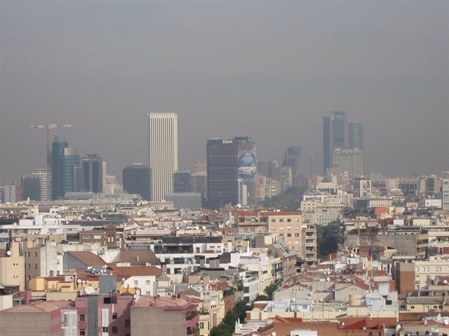 Archivo - Contaminación en Madrid