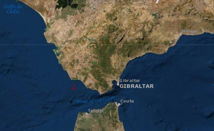 Lugar en el que estaba el velero que ha sido remolcado al Puerto de Barbate.