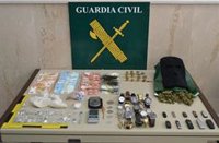 Dos detenidos en Alhaurín el Grande (Málaga) por ocupar una vivienda y vender drogas en presencia de menores