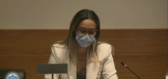 Rita Camblor en la Junta General.