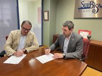 Surbisa y Colegio de Administradores de Fincas de Bizkaia firman un acuerdo para fomentar la rehabilitación de edificios