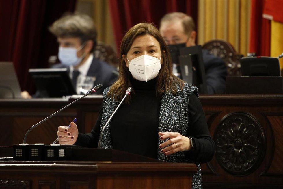 Archivo - La consejera de Presidencia en el Parlament balear, Mercedes Garrido.