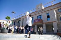 Olona (Vox) se persona en el expediente de su empadronamiento en Salobreña (Granada): "He venido para quedarme"