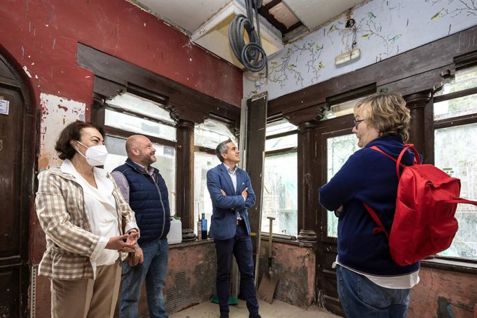 El Vicepresidente Y Consejero De Universidades, Igualdad, Cultura Y Deporte, Pablo Zuloaga, Visita Las Obras Que Se Acometen En La Antigua Platería Y Tienda De Recuerdos Del Cristo De Limpias