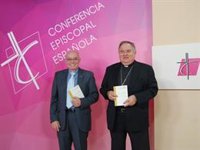 Los obispos afean al Gobierno que "no responde" a la exclusión digital de los mayores ni a las personas dependientes