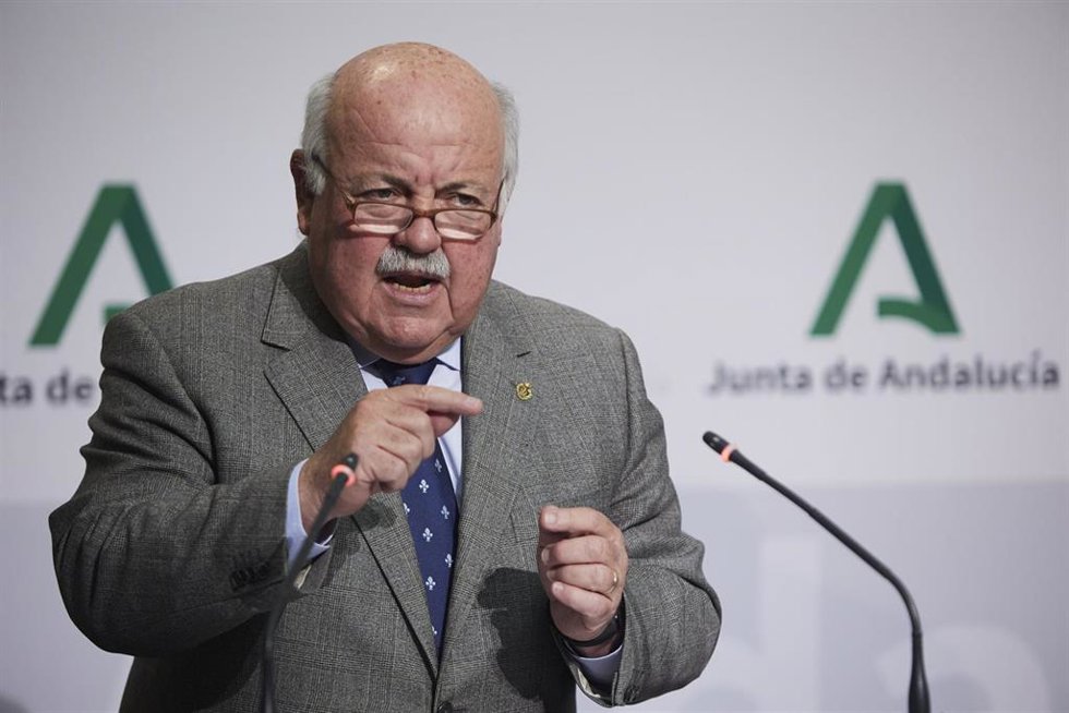Archivo - El consejero de Sanidad, Jesús Aguirre, en una fotografía de archivo