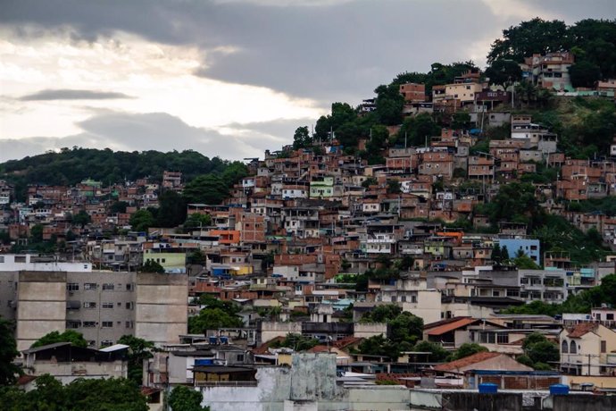 Archivo - Vista general de la zona de favelas donde se encuentra Vila Cruzeiro, en el norte de Río de Janeiro
