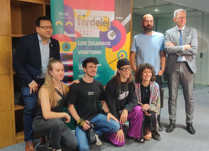 Presentación de la colaboración del IRJ con el Fardelej  y Caja Rural de Navarra