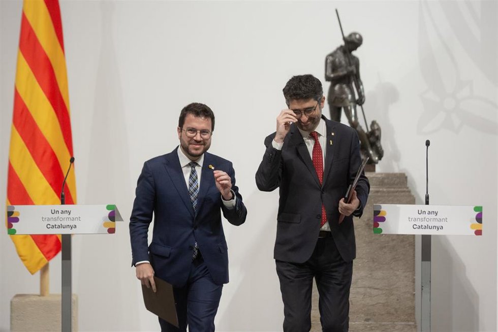 El presidente de la Generalitat, Pere Aragons, y el vicepresidente, Jordi Puigneró.