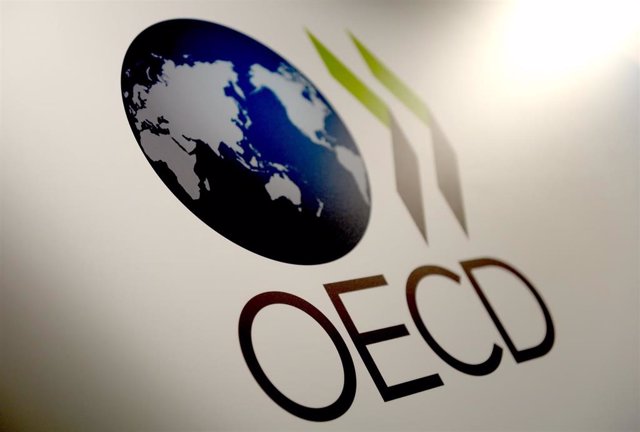 Archivo - FILED - 27 May 2015, Berlin: The logo of the Organization for Economic Co-operation and Development (OECD) is pictured in Berlin. The OECD on Monday launched a website with interactive environmental data for its 36 member states. Photo: Britta
