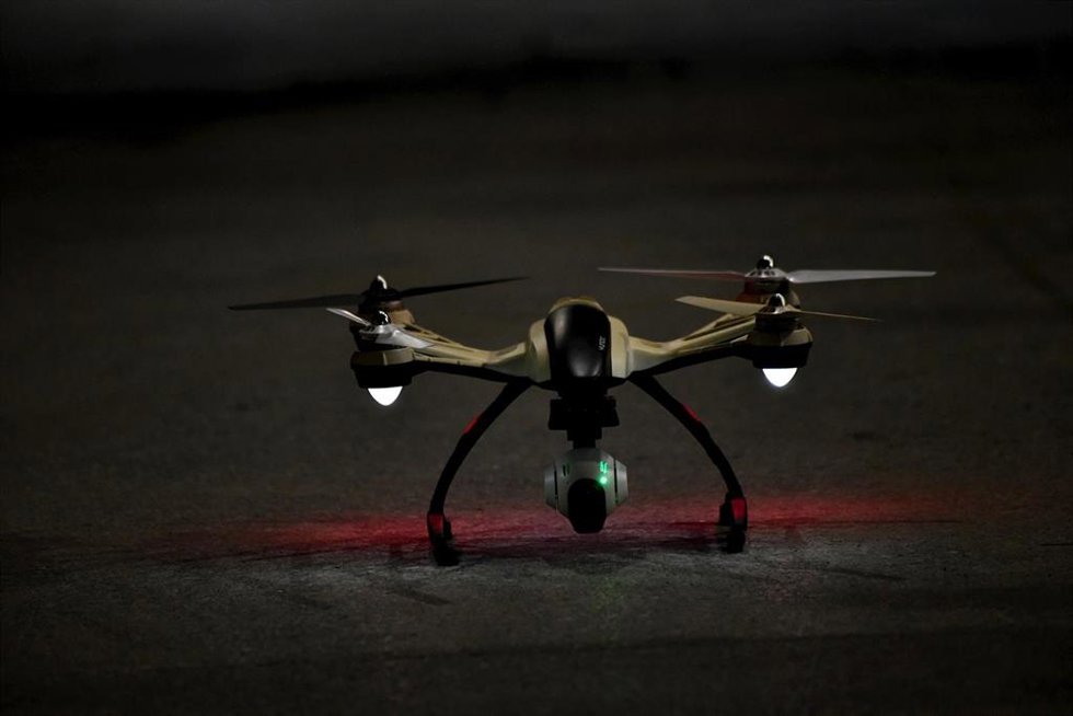 Un dron situado en la frontera de España y Marruecos en Ceuta, a 17 de mayo de 2022, en Ceuta (España). España y Marruecos han alcanzado un acuerdo para reabrir las fronteras terrestres con Ceuta y Melilla, cerradas desde marzo de 2020. Los pasos fronte