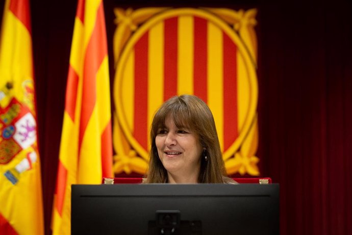 La presidenta del Parlament, Laura Borrs, en una sesión plenaria en el Parlament de Cataluña, a 11 de mayo de 2022, en Barcelona, Cataluña (España). 