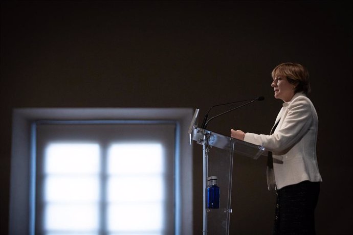 Archivo - La expresidenta del Parlament Carme Forcadell interviene durante el acto del grupo que promueve el Acuerdo Social por la Amnistía y la Autodeterminación de Catalunya. 